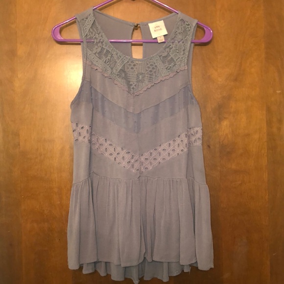 blouse - Picture 1 of 1